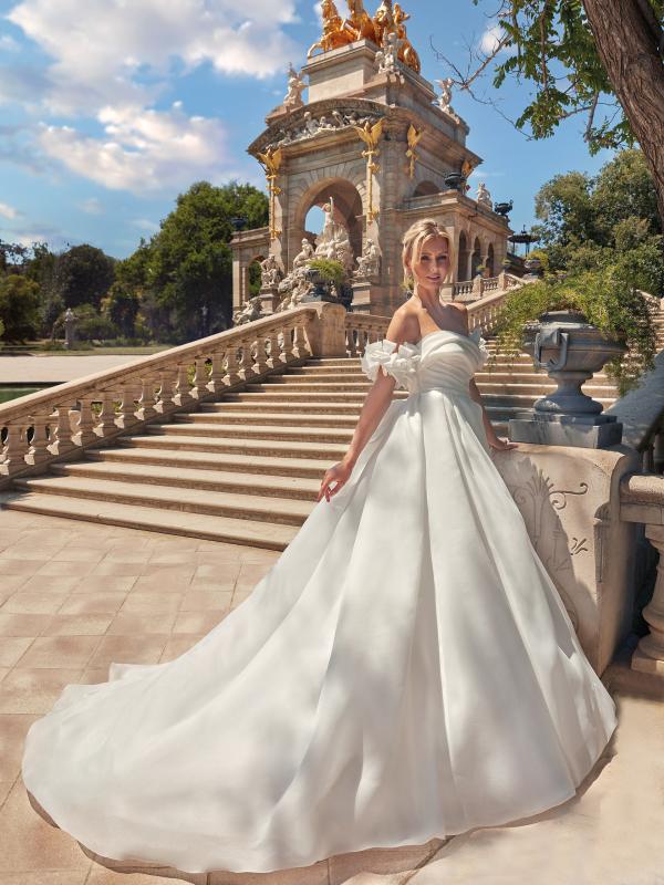 Wedding dress Avery [2557], Romantic 2025 Collection 